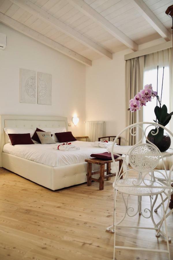 Le Home Rooms Лечче Екстер'єр фото